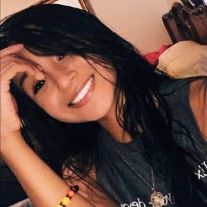 Meet your Posher, Annabel